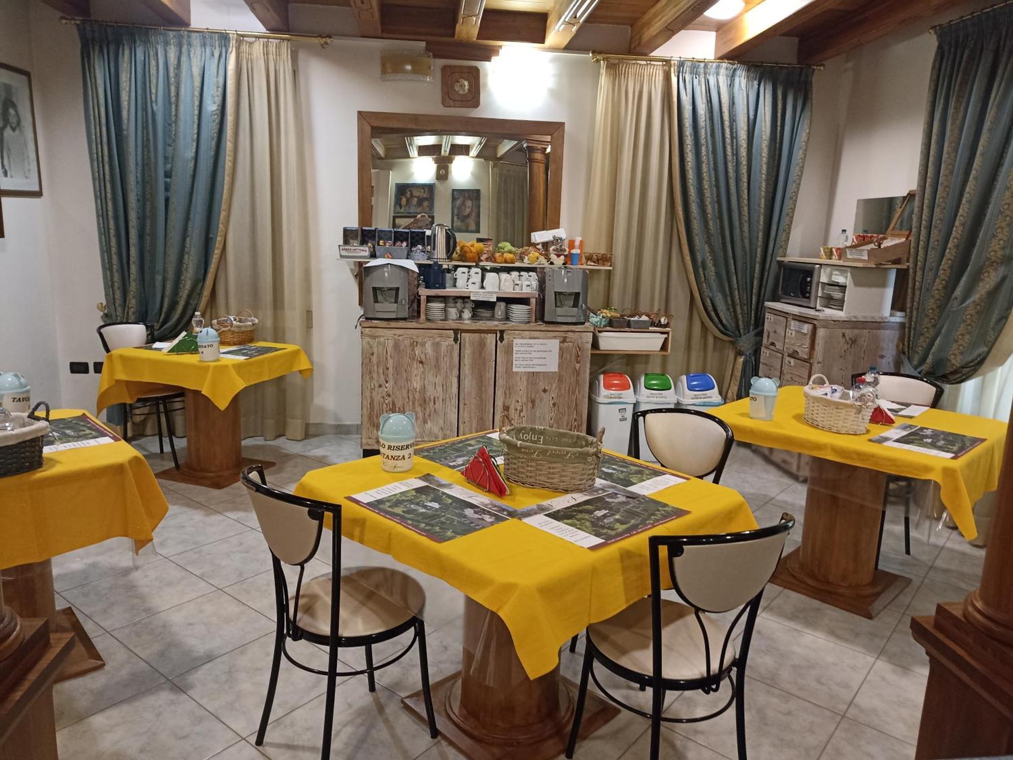 Villamoreno Merlara Экстерьер фото