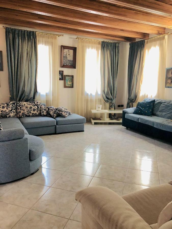 Villamoreno Merlara Экстерьер фото